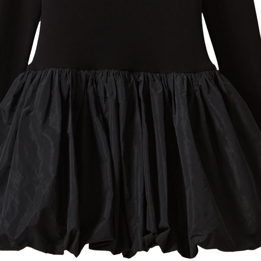 BB VoluminousElegance - Schwarzes Kleid