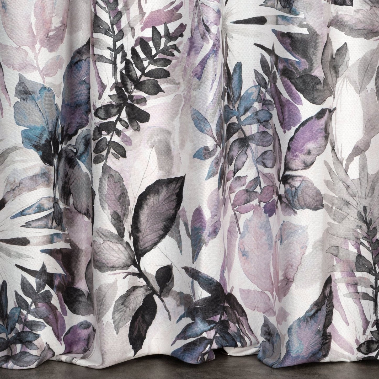 Gardine AIDA-Vorhang aus Etamine mit einem Blumen- oder Blättermotiven Stangendurchzug (2 St), halbtransparent, Natürlicher Stoffstruktur
