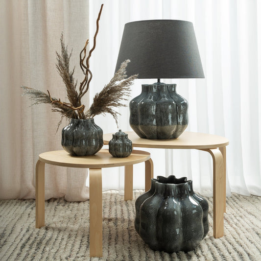 Dekorative Vase NIKO mit geprägtem Muster