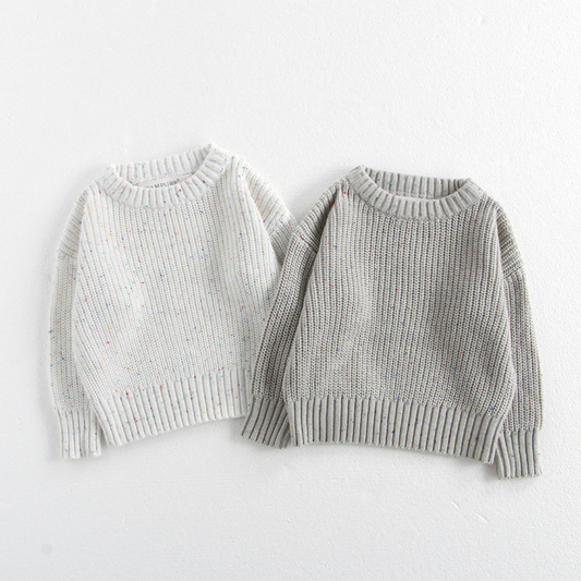 BB Kuschelweicher Pullover mit bunten Punkten
